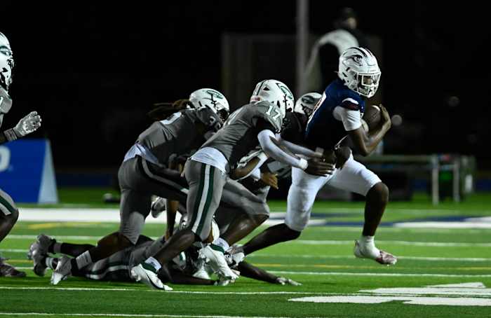 Chaminade-Madonna vs Miami Central Football - Robson Lopes - 08-26-20231015